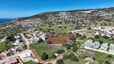 (Share) Residential field located in Pegeia, Paphos