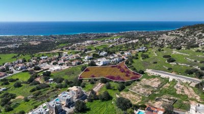 (Share) Residential field located in Pegeia, Paphos
