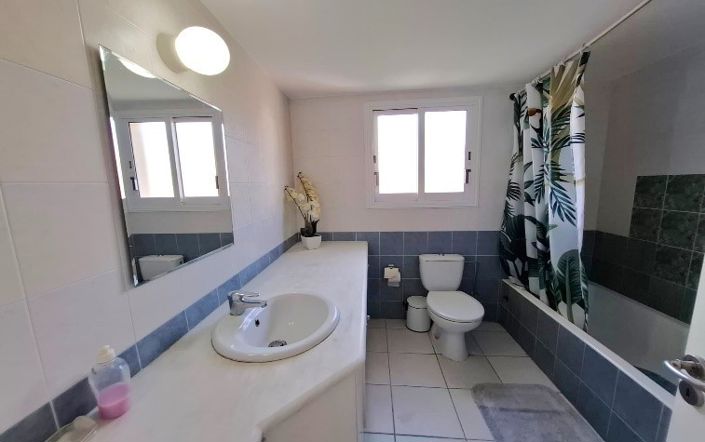 Image No.7-2 Bed Villa for sale