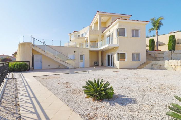 Image No.10-5 Bed Villa for sale