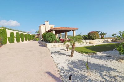 Detached Villa For Sale  in  Select Location