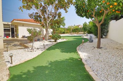 Detached Villa For Sale  in  Select Location