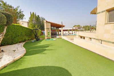 Detached Villa For Sale  in  Select Location