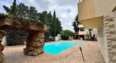 Town House For Sale  in  Kato Pafos