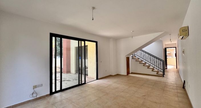 Image No.5-3 Bed Townhouse for sale