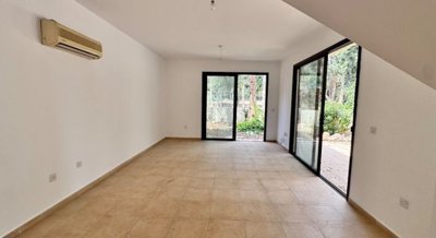 Town House For Sale  in  Kato Pafos