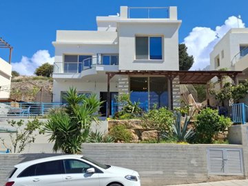 Detached Villa For Sale  in  Chlorakas