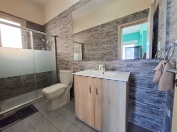 Detached Villa For Sale  in  Chlorakas