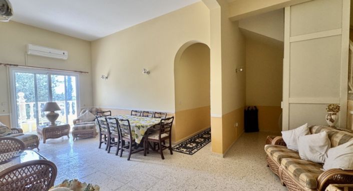 Image No.8-5 Bed Villa for sale
