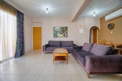 Apartment For Sale  in  Universal Area