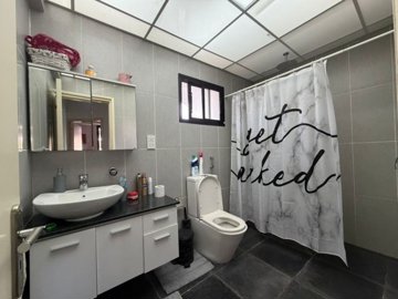 Apartment For Sale  in  Yeroskipou