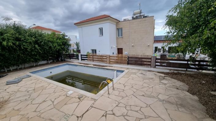 Image No.6-3 Bed Villa for sale