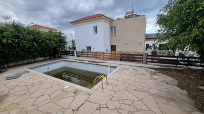 Detached Villa For Sale  in  Select Location