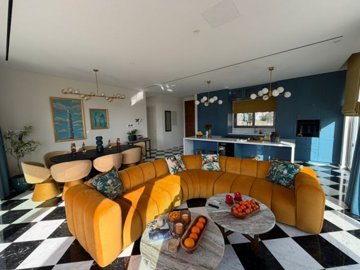 Detached Villa For Sale  in  Select Location