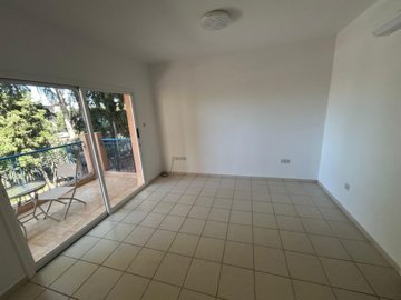 Apartment For Sale  in  Kato Pafos