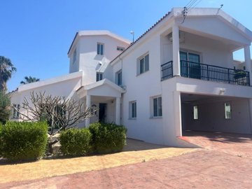 Detached Villa For Sale  in  Kissonerga