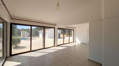 Three-Bedroom House with Ancillary Studio in Koloni, Paphos