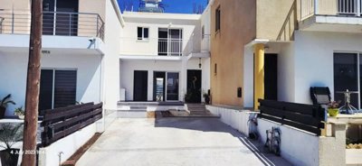 Town House For Sale  in  Chlorakas