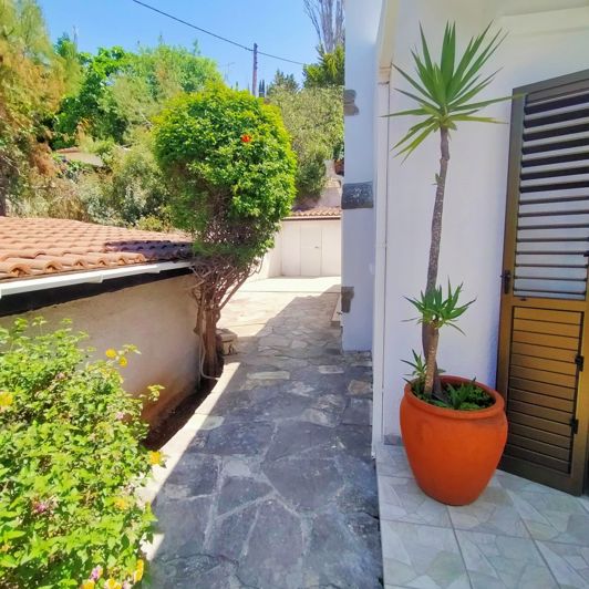 Image No.9-3 Bed Bungalow for sale