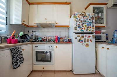 Ground Floor Apartment  For Sale  in  Universal Area