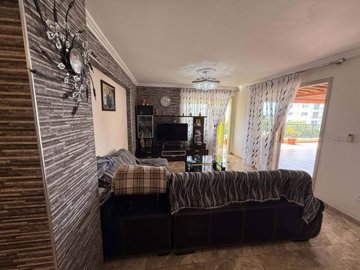 Penthouse For Sale  in  Pafos Centre