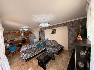 Penthouse For Sale  in  Pafos Centre