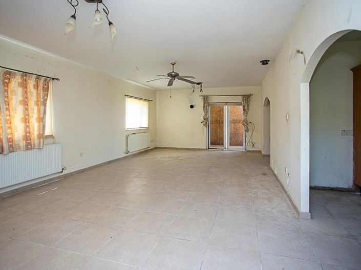 Image No.3-House for sale