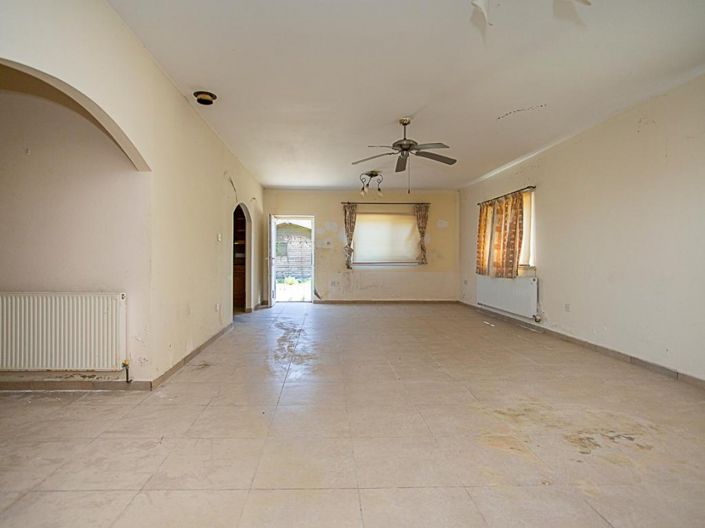 Image No.8-House for sale