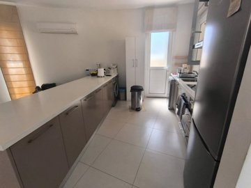 Bungalow For Sale  in  Chlorakas