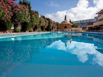 Maisonette - Queens Gardens - Agios Theodoros, Paphos