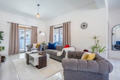 Bungalow For Sale  in  Mesogi