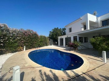 Detached Villa For Sale  in  Kouklia Village