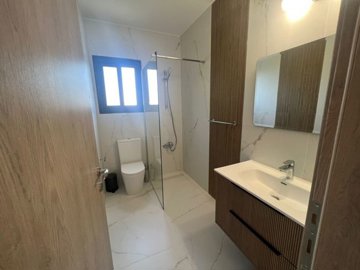 Detached Villa For Sale  in  Kouklia Village