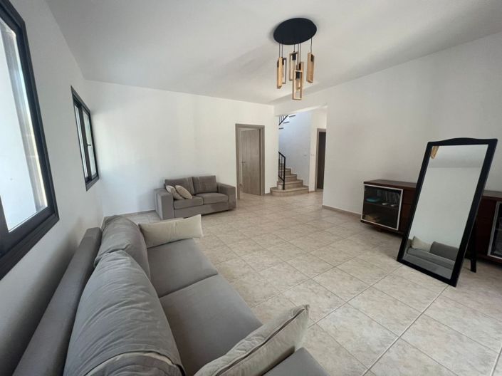Image No.2-5 Bed Villa for sale