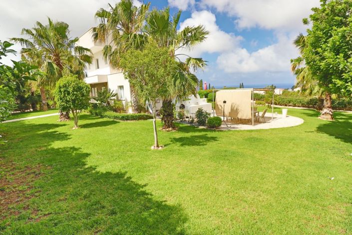 Image No.3-5 Bed Villa for sale