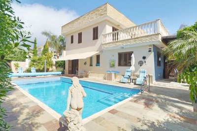 Detached Villa For Sale  in  Select Location