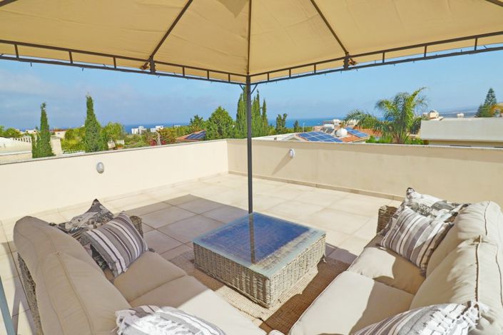 Image No.2-4 Bed Villa for sale