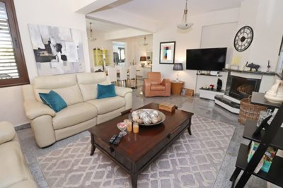 Detached Villa For Sale  in  Select Location