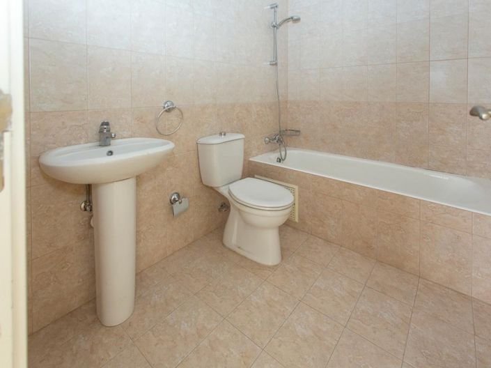 Image No.8-Apartment for sale