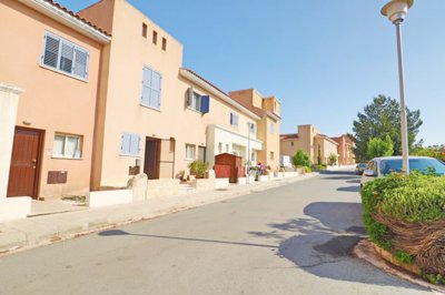 Town House For Sale  in  Anarita
