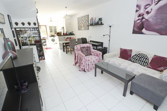 Image No.4-2 Bed Townhouse for sale