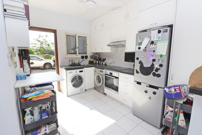 Image No.7-2 Bed Townhouse for sale