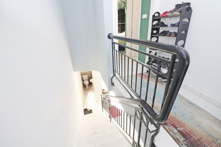 Image No.8-2 Bed Townhouse for sale