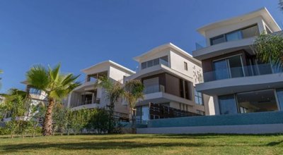 Detached Villa For Sale  in  Select Location