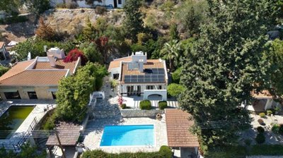 Bungalow For Sale  in  Kamares