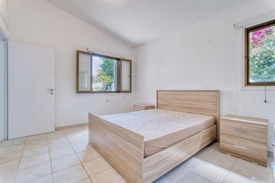 Bungalow For Sale  in  Kamares
