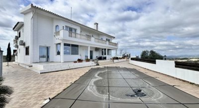 Detached Villa For Sale  in  Select Location