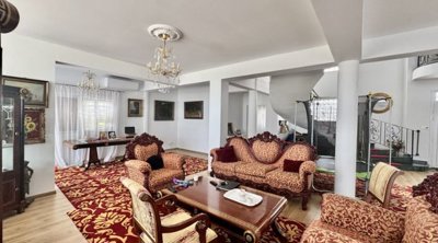 Detached Villa For Sale  in  Select Location
