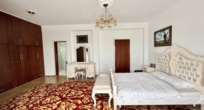 Detached Villa For Sale  in  Select Location