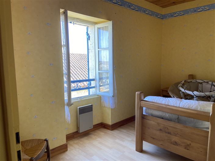 Image No.15-7 Bed House for sale